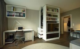 Multifunktionsschrank für Kleidung, TV und Bücher / Schreibtischecke